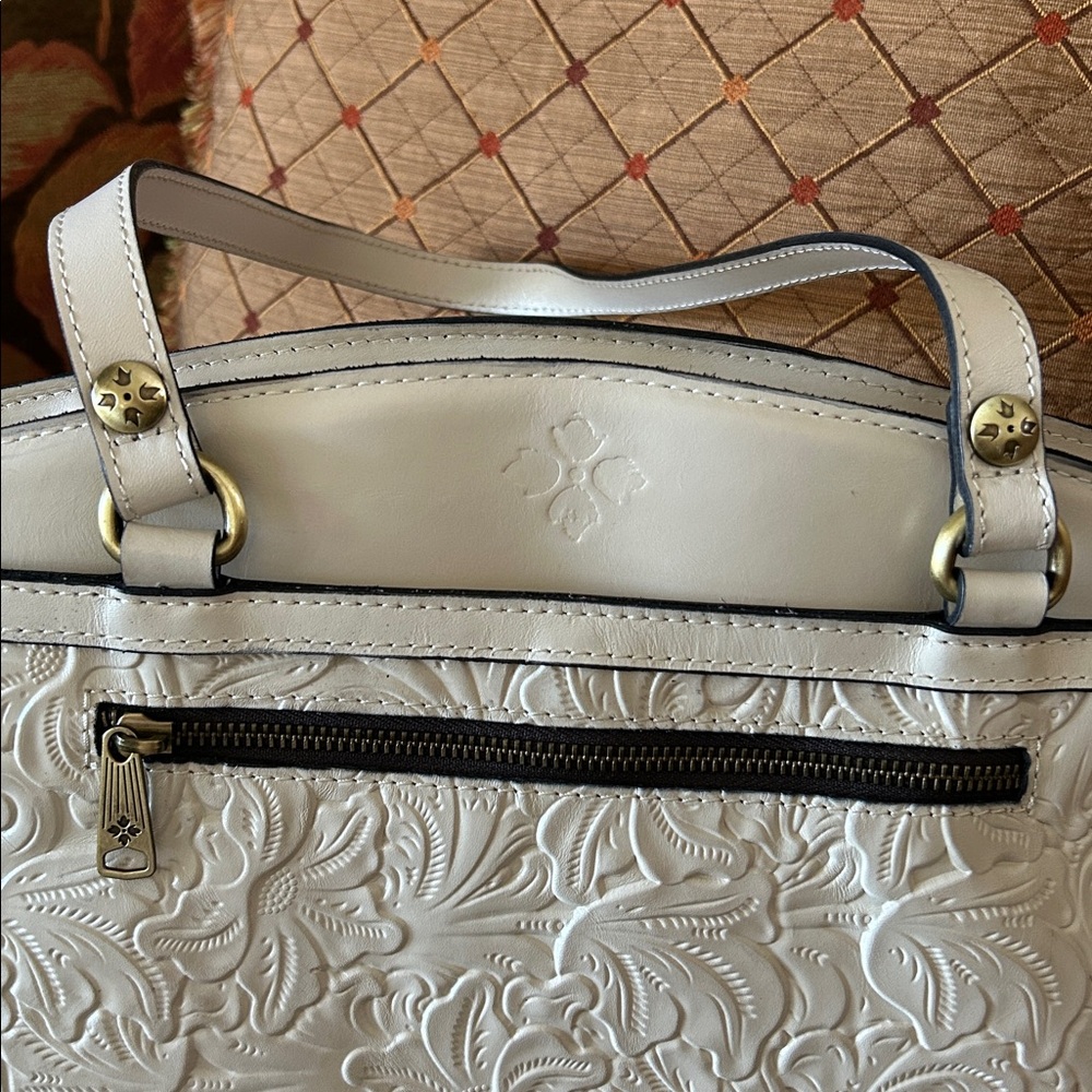 Patricia Nash Floral Tooled Poppy Shoulder Bag - Picture 7 of 16
